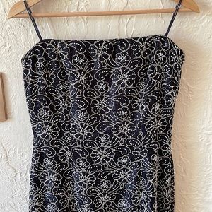 Carmen Marc Valvo Strapless Beaded Lace Evening Gown Navy White Floral Size 6